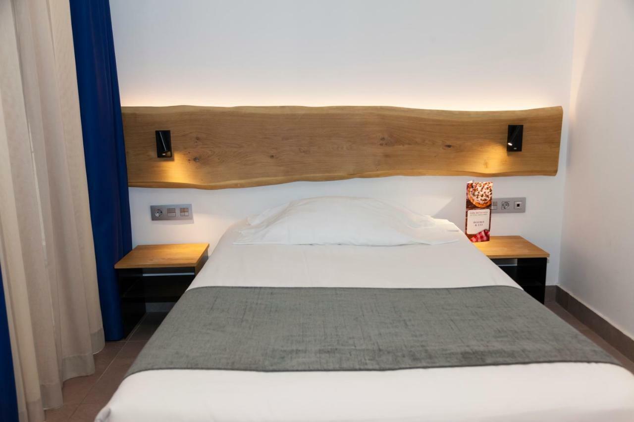 Hostal Paris — Photos 2
